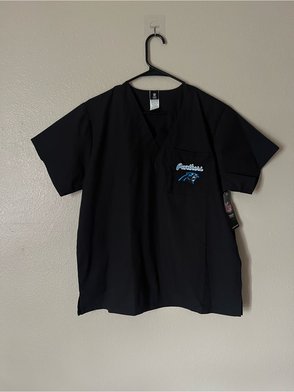 Carolina Panthers NFL Scrub Top Black Medium NWT
